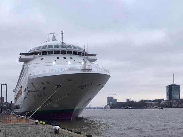 ms Ambience aan de Cruise Terminal Rotterdam